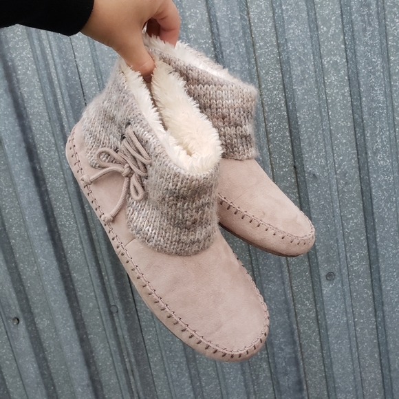 airwalk moccasin boots